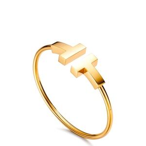 Tiffany T Wide Wire Bracelet in Yellow Gold